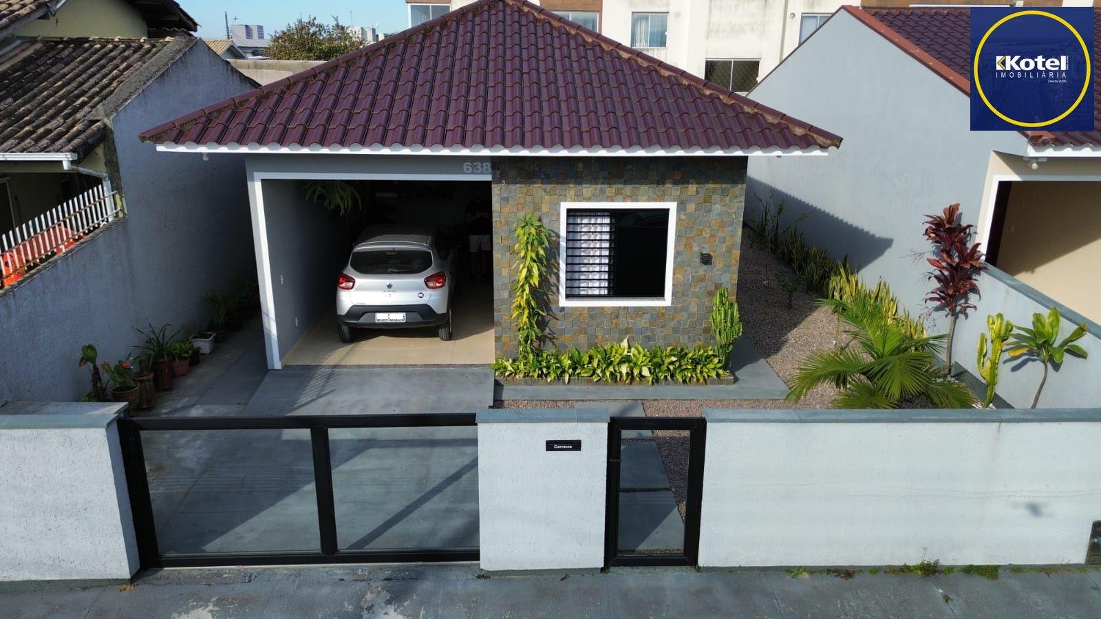 Casa a venda em Palhoça, Barra do Aríriu