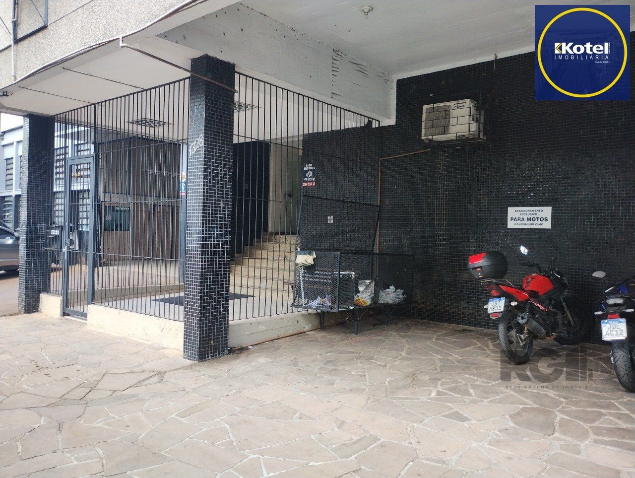 Sala Comercial para alugar, 40m², Navegantes - Porto Alegre