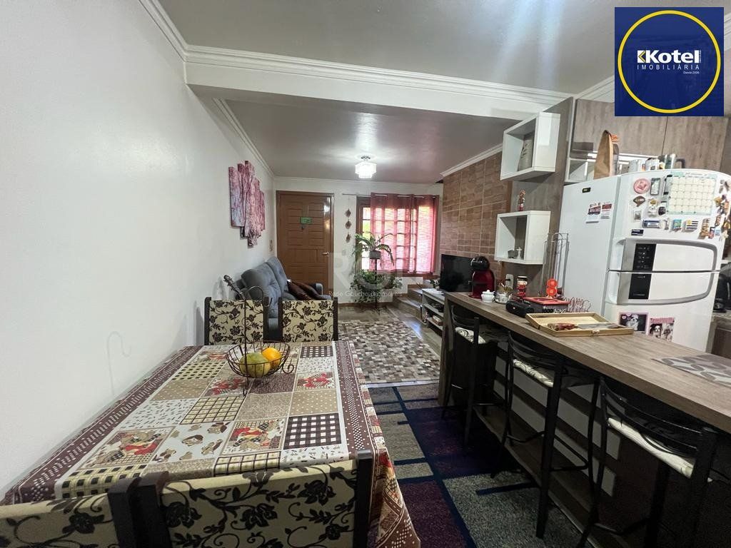 Casa 2 dormitórios, vaga de garagem, Bairro Piá