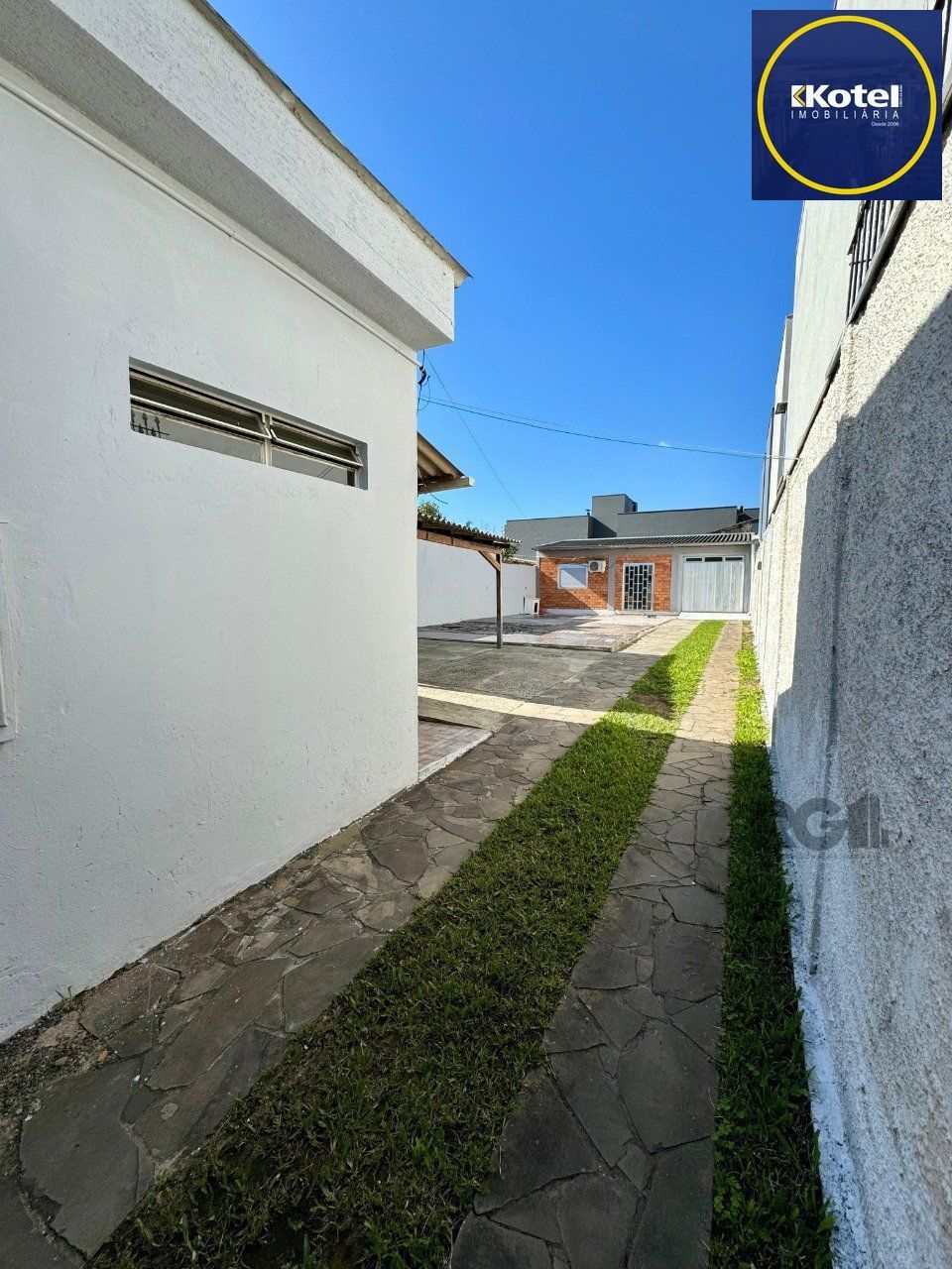 Loja à venda, 30m², Vila Monte Carlo - Cachoeirinha