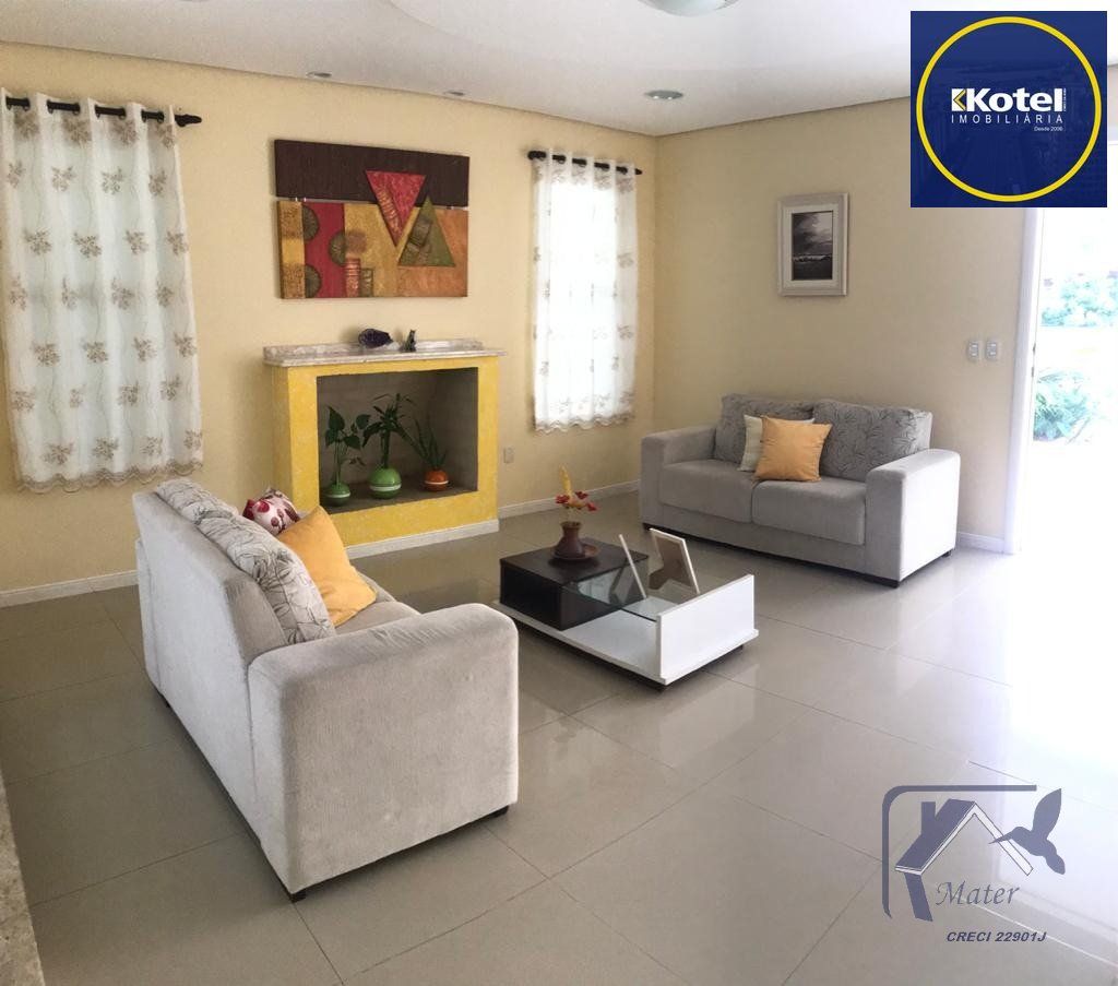 Casa para Venda - 0m², 5 dormitórios, sendo 2 suites, 2 vagas - Village