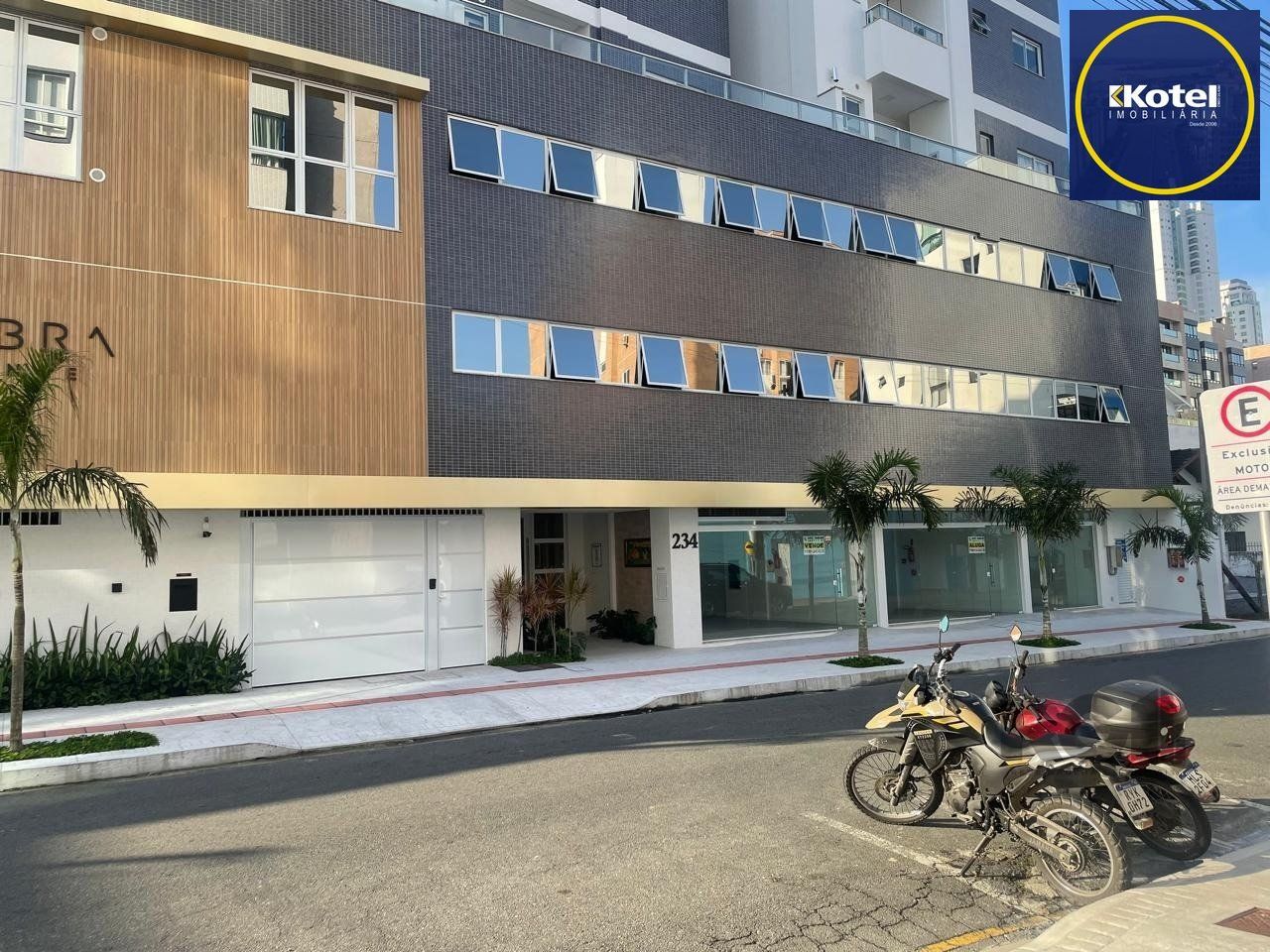 APARTAMENTO 2 QUARTOS - SUITE - BALNEÁRIO CAMBORIU - SC