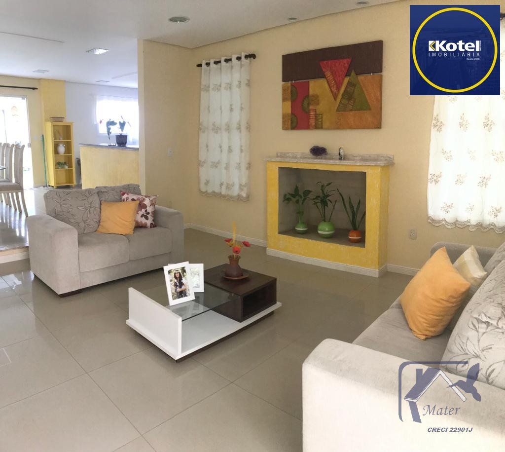 Casa para Venda - 0m², 5 dormitórios, sendo 2 suites, 2 vagas - Village