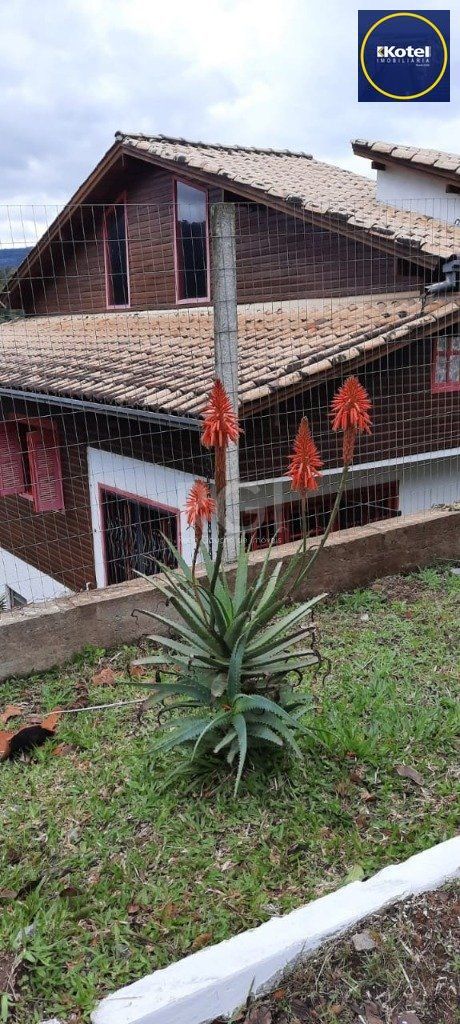 Casa para Venda - 160m², 2 dormitórios, 3 vagas - Colinas Verdes