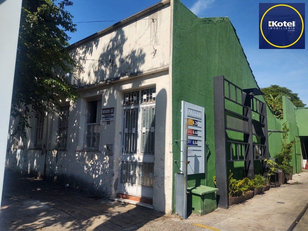 Casa com 4 dormitórios no bairro Centro de Uruguaiana