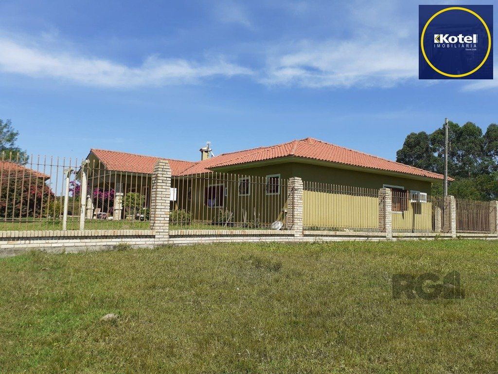SÍTIO - 8 ha 2.980 m² de extensão - 5 dormitórios - 2 vagas - TRIUNFO-RS