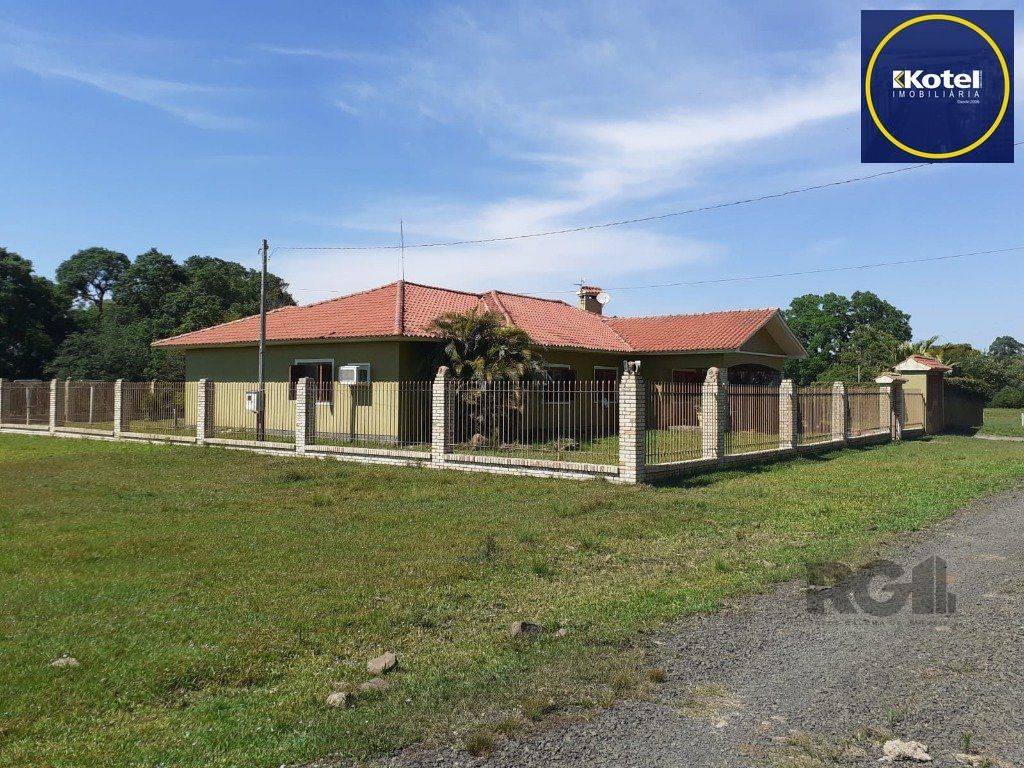 SÍTIO - 8 ha 2.980 m² de extensão - 5 dormitórios - 2 vagas - TRIUNFO-RS