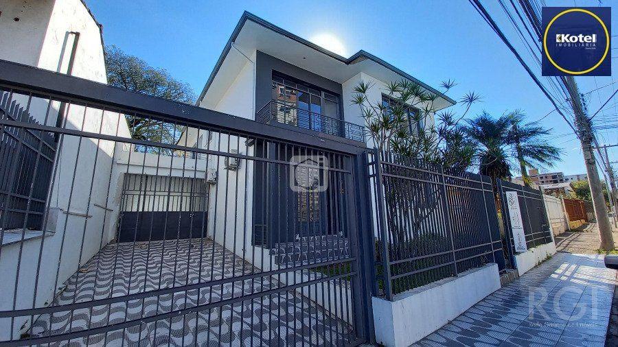 Casa para Venda - 389m², 4 dormitórios, sendo 1 suites, 3 vagas - Nossa Senhora das Dores