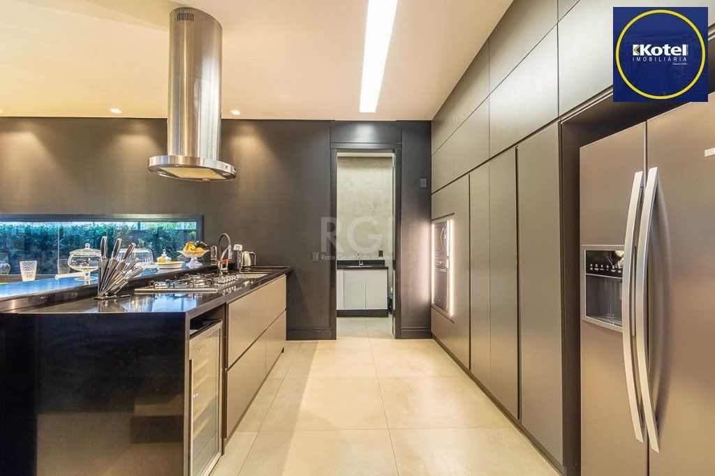 Casa Condominio para Venda - 350m², 4 dormitórios, sendo 4 suites, 4 vagas