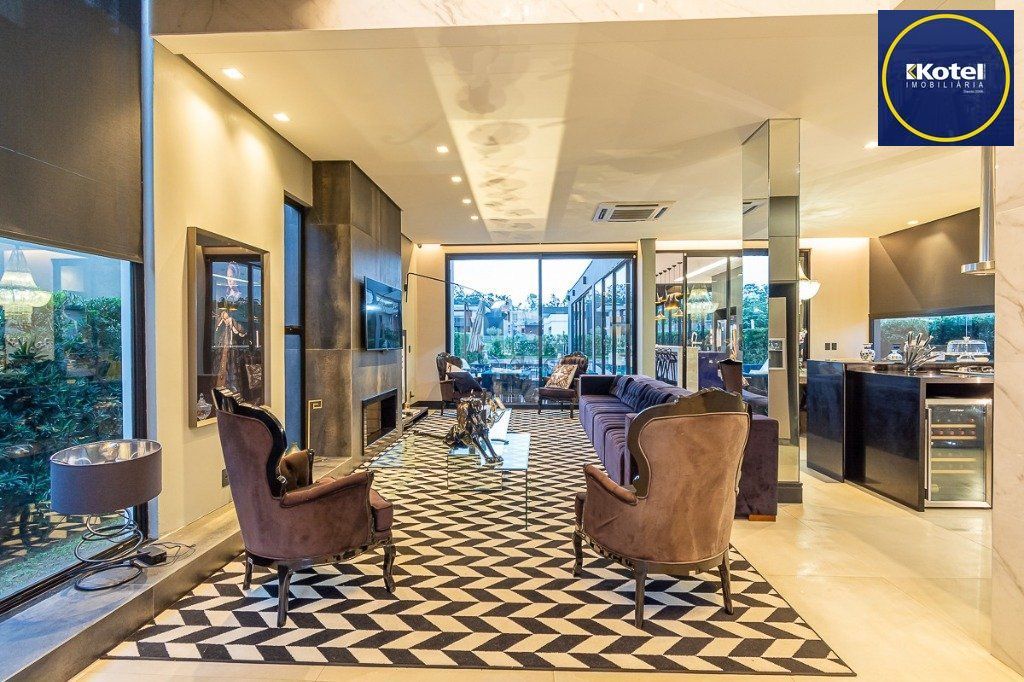 Casa Condominio para Venda - 350m², 4 dormitórios, sendo 4 suites, 4 vagas