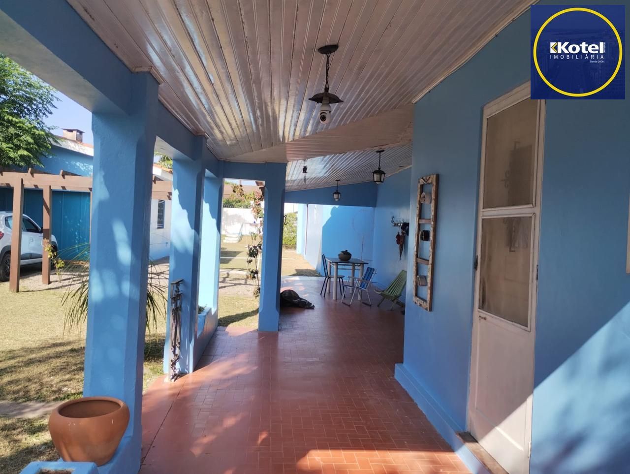 Casa em terreno amplo na Praia do Laranjal, Pelotas 4 quadras da praia