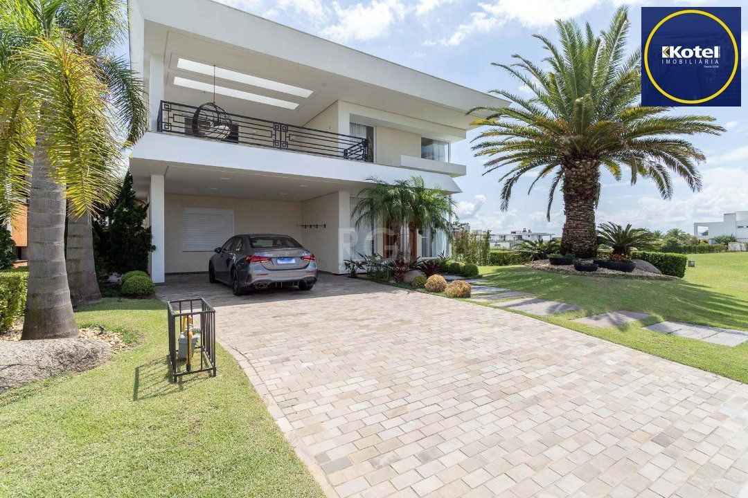 Casa Condominio para Venda - 519m², 4 dormitórios, sendo 4 suites, 2 vagas - Sans Souci