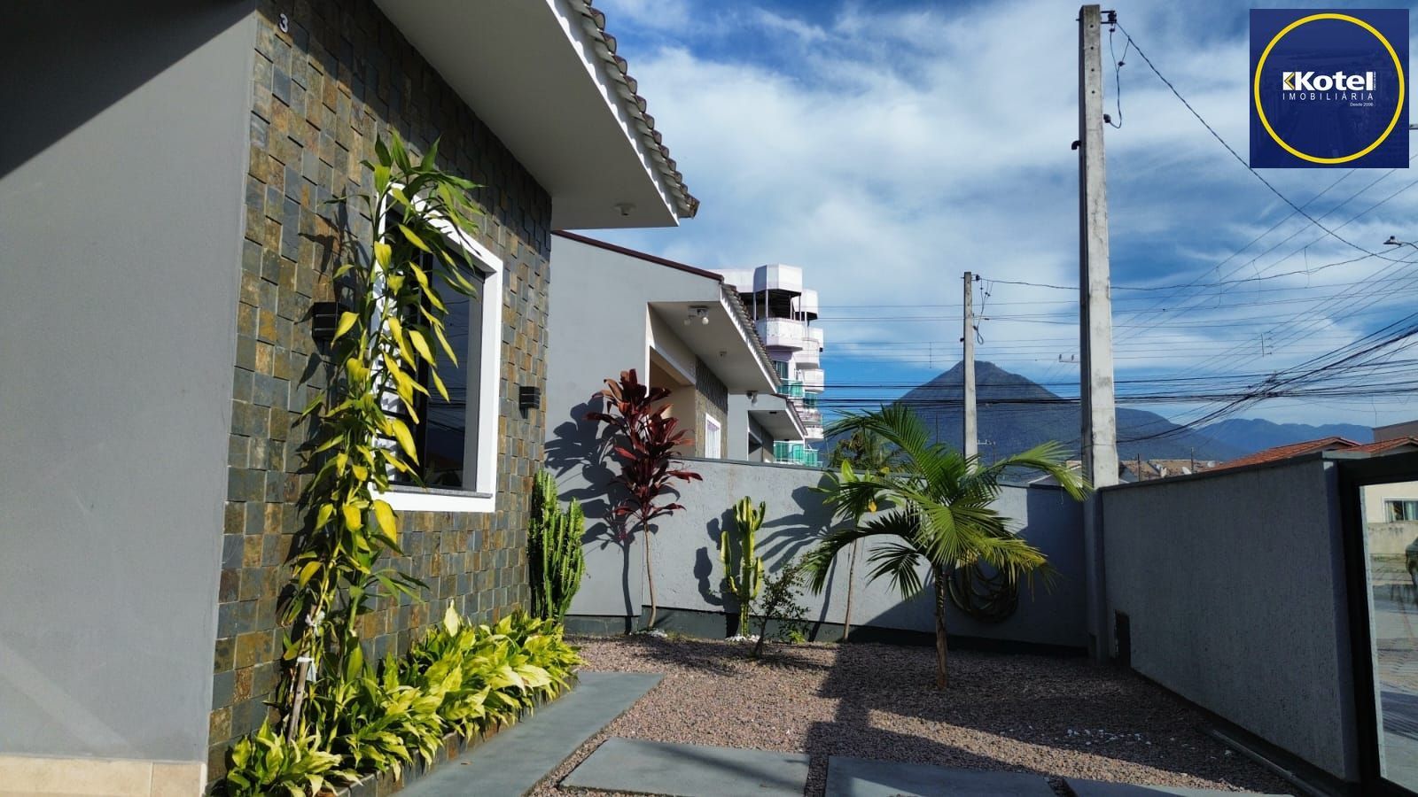 Casa a venda em Palhoça, Barra do Aríriu