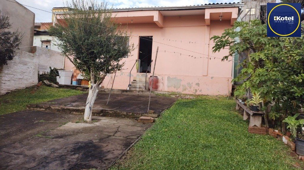 Casa para Venda - 120m², 4 dormitórios, sendo 1 suites, 3 vagas - Freitas