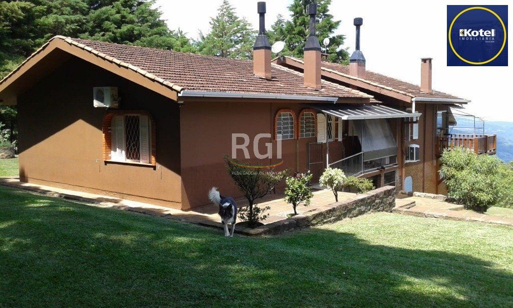 Sítio para Venda - 230m², 3 dormitórios, sendo 1 suites, 4 vagas - Centro