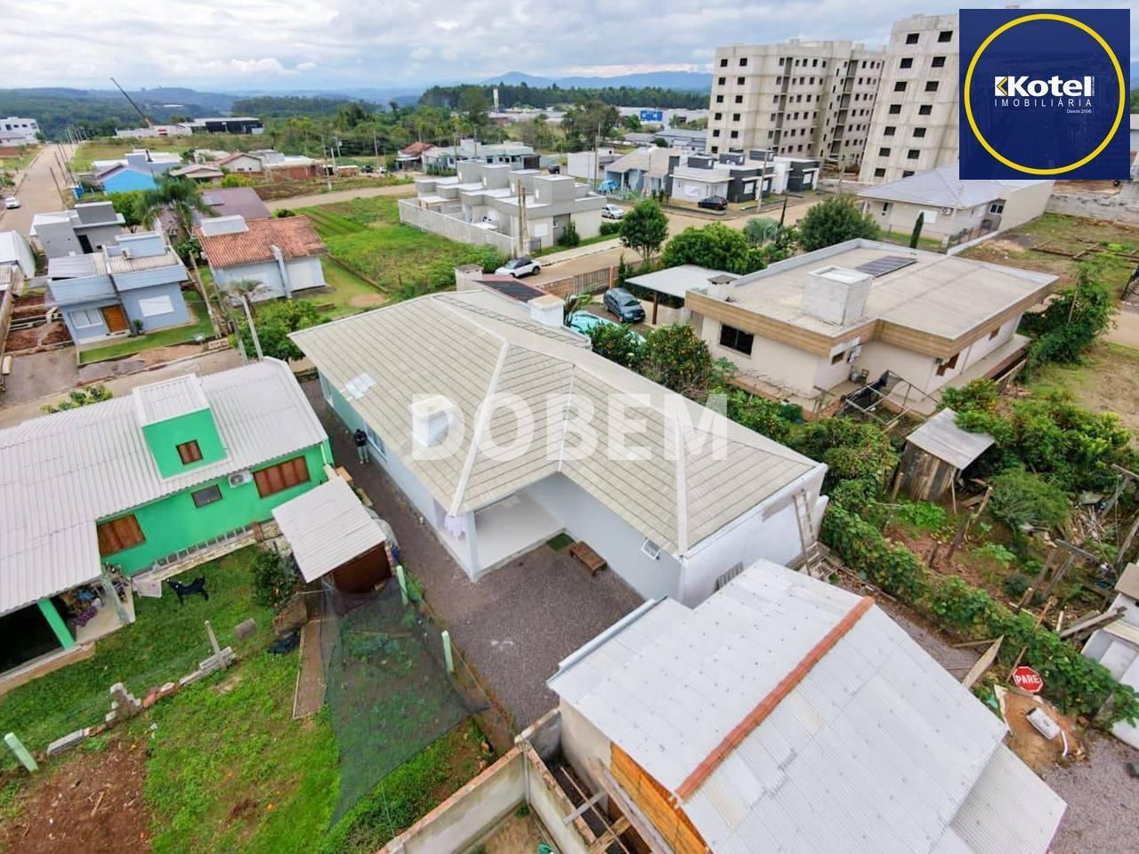 Casa moderna e recentemente construída à venda em Lindolfo Collor - Bairro Boa Vista