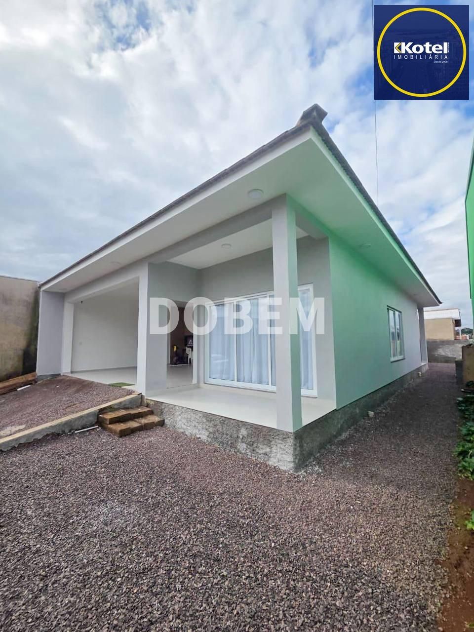 Casa moderna e recentemente construída à venda em Lindolfo Collor - Bairro Boa Vista