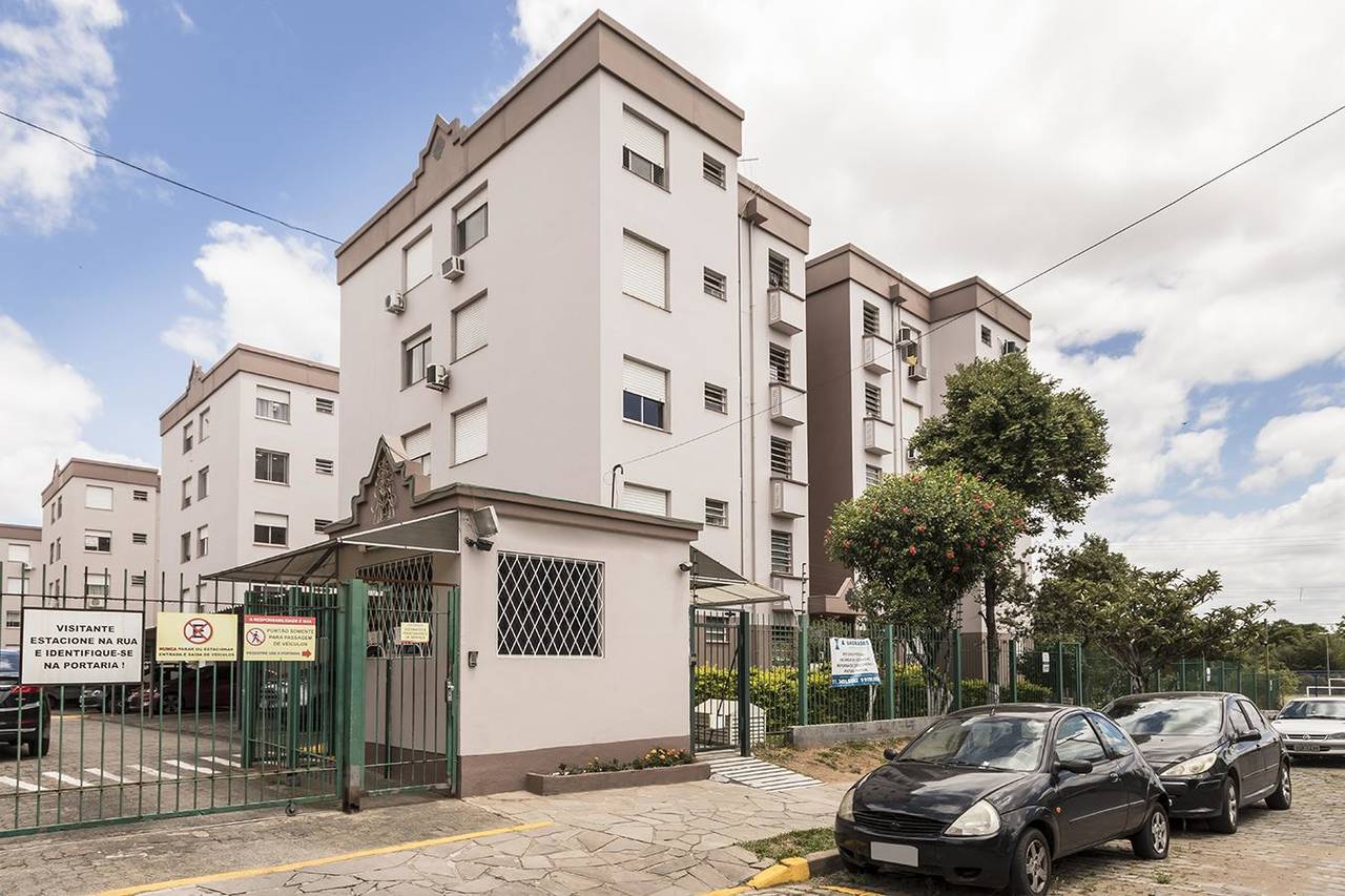 Apartamento de um dormitório com garagem